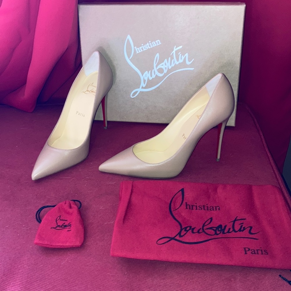 Never worn Christian Louboutin Kate 100 Napa nude heels